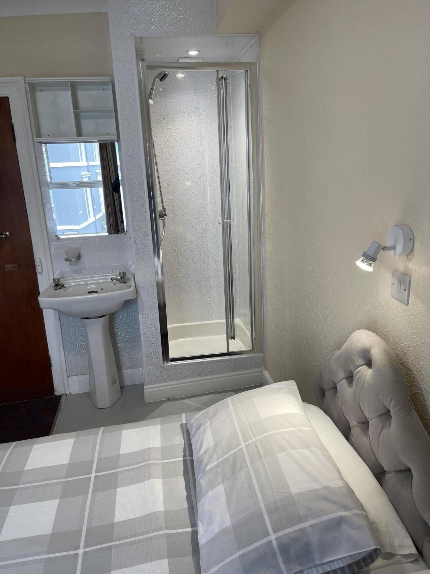 Lamplighter Guesthouse Plymouth Zimmer foto